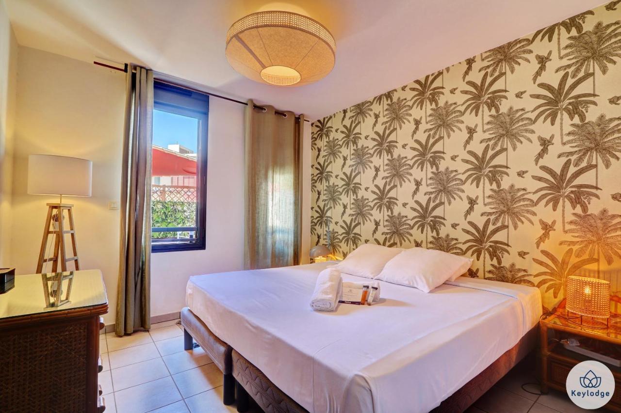 T2 - Ti Patio II - 4 Etoiles - Centre-Ville De Saint-Pierre Экстерьер фото
